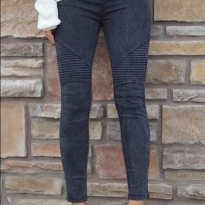 Beulah Pull-On Moto Style Leggings